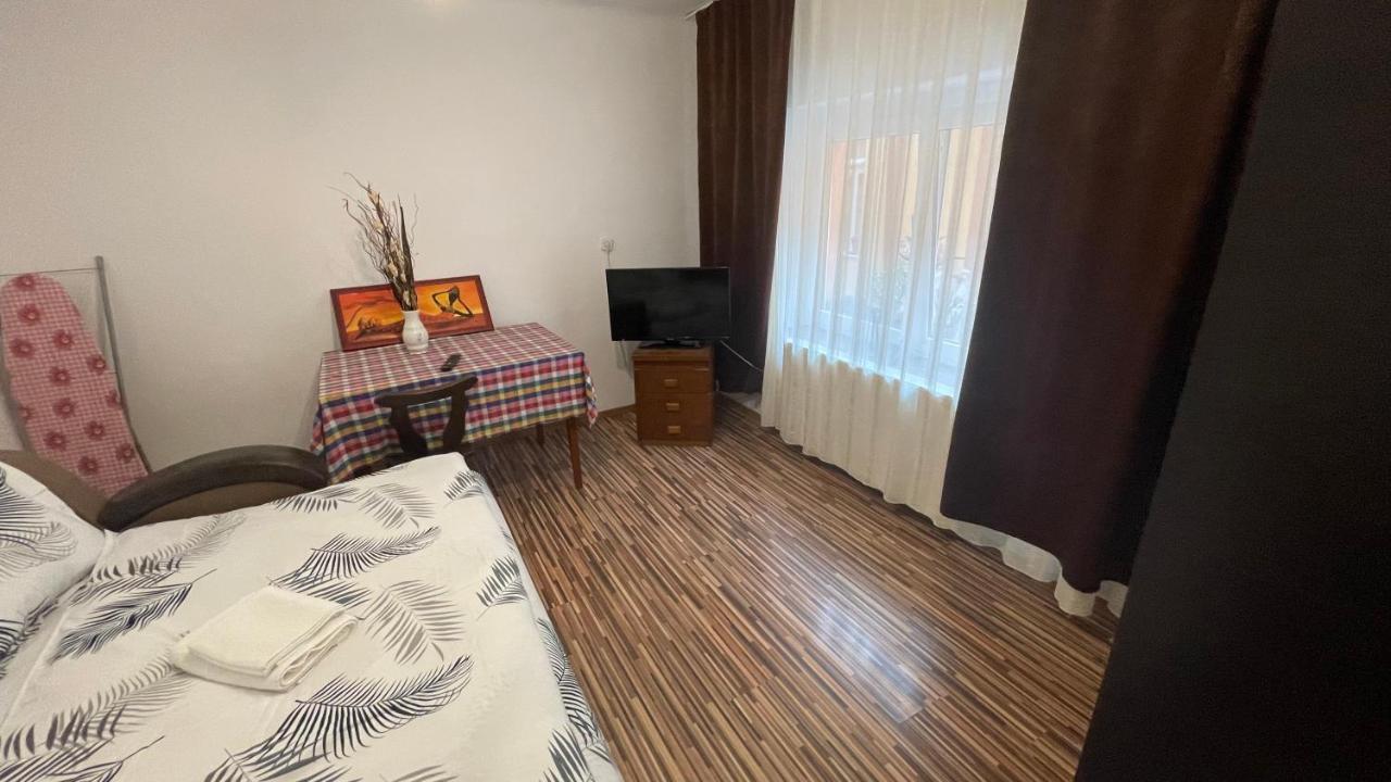 Apartament In Centrul Brasovului Exteriér fotografie